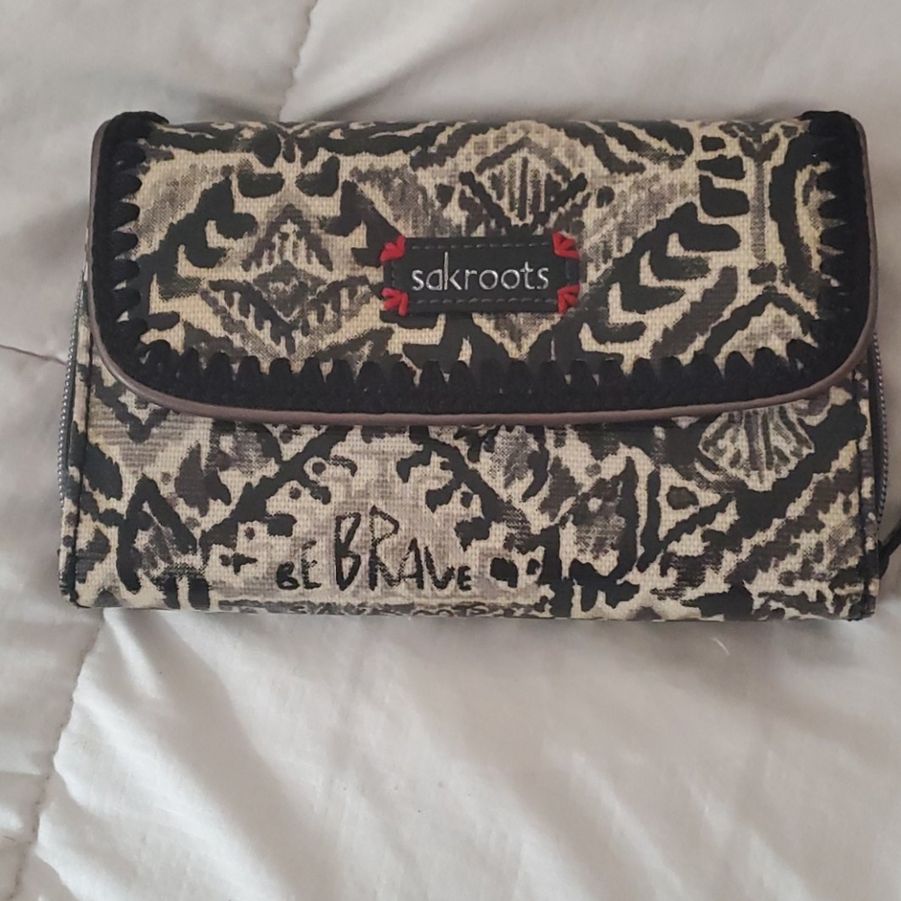 Sakroots wallet